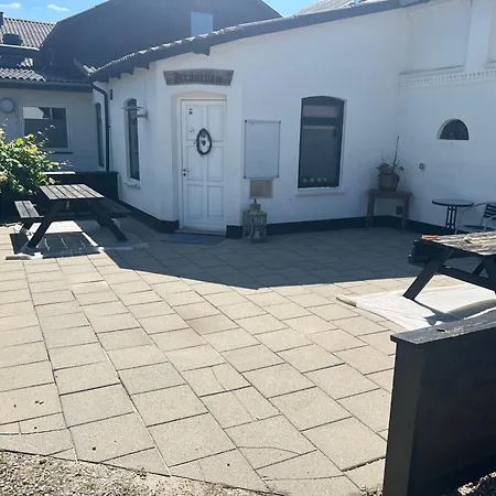 Fjelstrup Apartament *